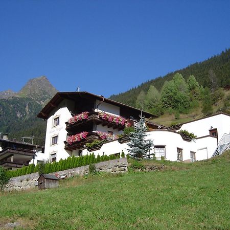 Haus Helga Hotel Kappl  Luaran gambar